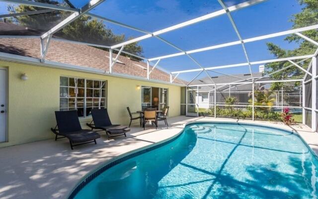 3 Bedroom Disney Vacation Villa by RedAwning