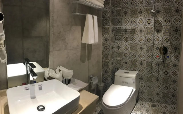 Yangshuo 9 Time Hotel