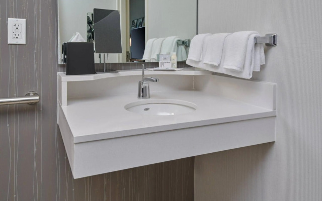 Courtyard by Marriott Indianapolis Castleton