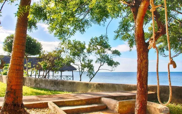 Zan Oceans Resort