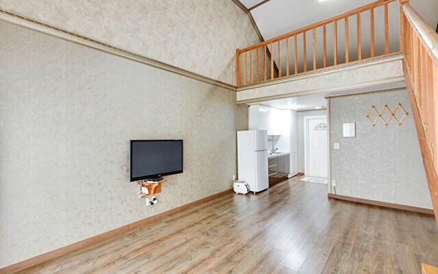 Gimhae Solfragrance Pension