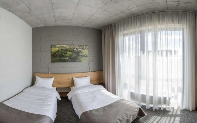 Air Hotel