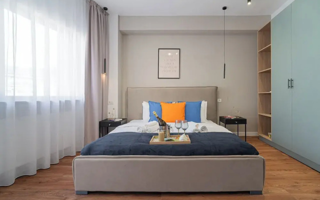 Modern & Spacious 2BR Steps to Cismigiu Gardens