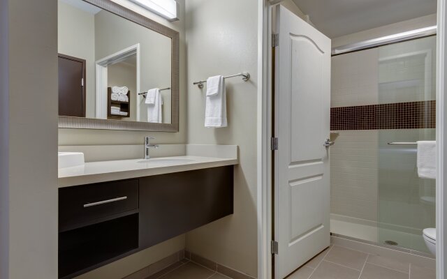 Staybridge Suites St Louis - Westport by IHG