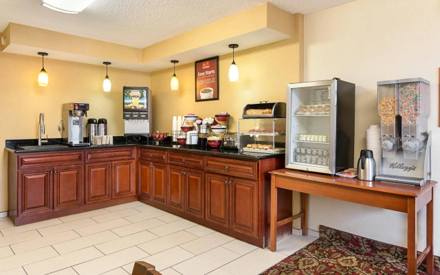 Econo Lodge Near Quantico Marine Base