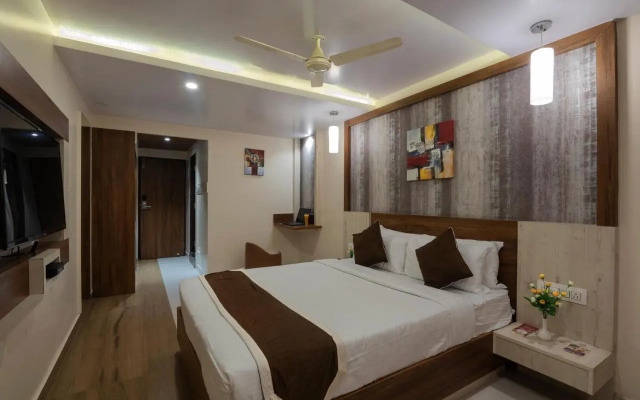 Hotel Monarch International