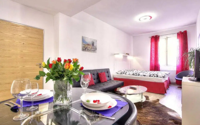 Charles Bridge Cozy Apartments