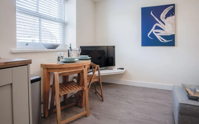 Myrtle - 1 Bedroom Apartment - Saundersfoot
