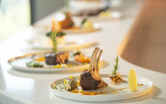 Wome Prime Hotel - Halal