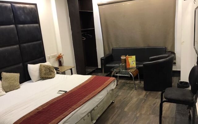 Hotel Saya @ New Delhi Railway Station