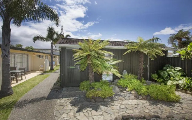 Palm Pacific Resort and Motel