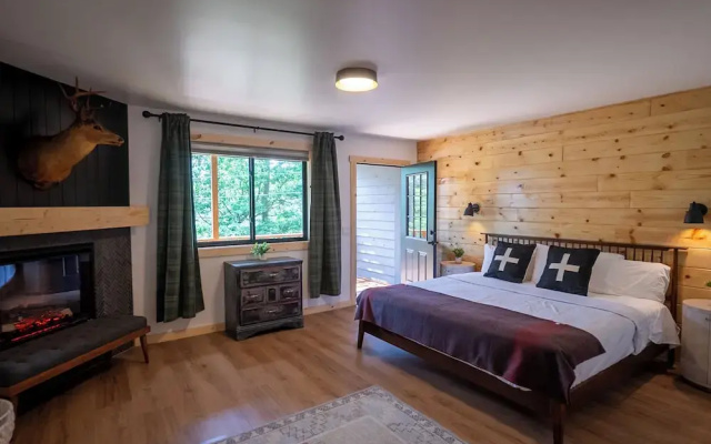 The Woodsman Lodge
