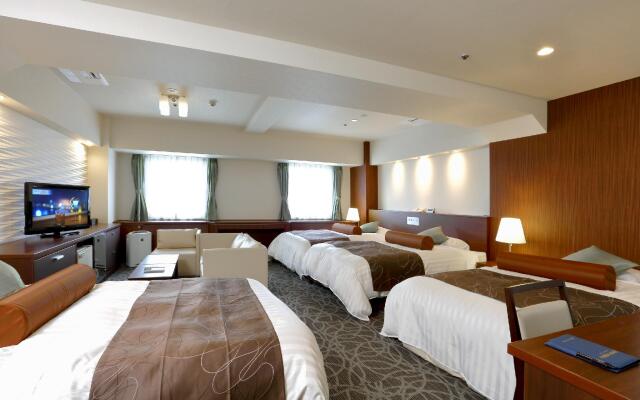 Hotel Plaza Osaka