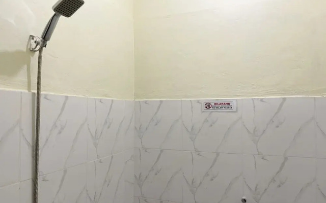 OYO 94343 Mantari Guesthouse