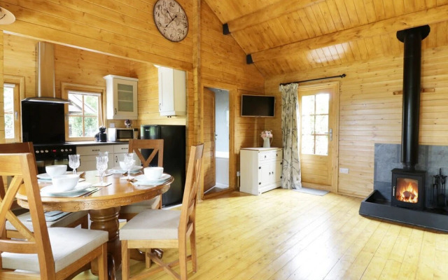 Acorn Lodge