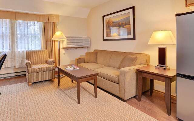 Best Western Plus Emerald Isle Hotel