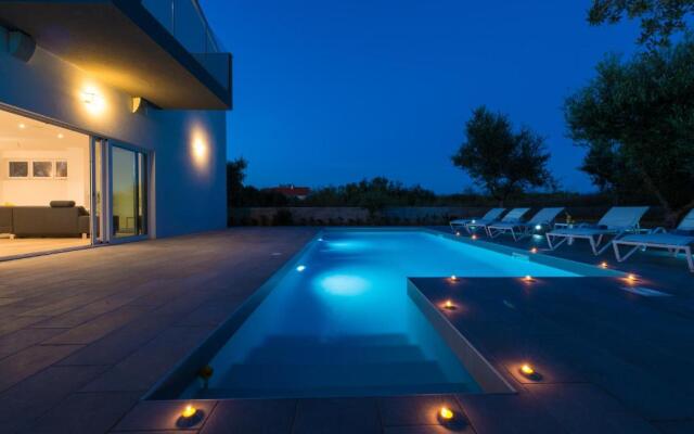 Villa Aria