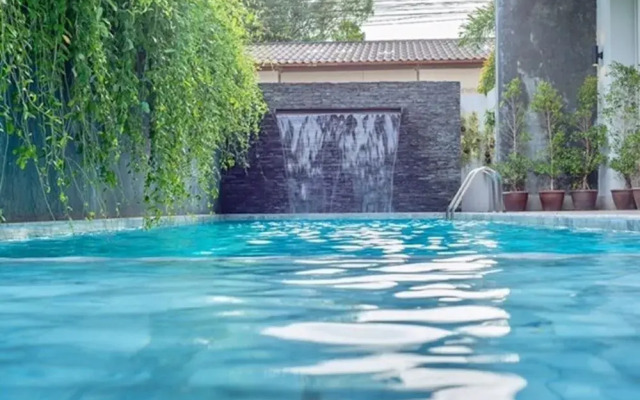 Lemonade Phuket Hotel