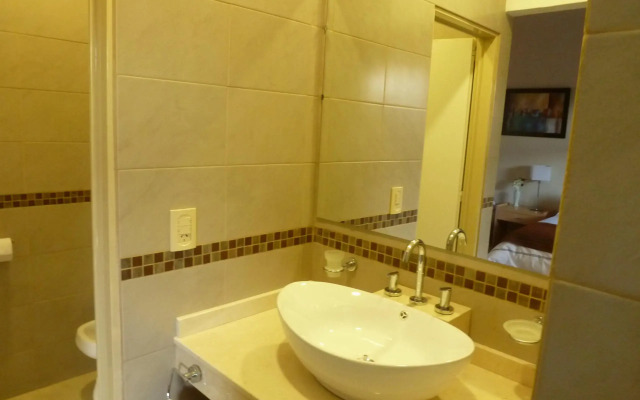 Los Platanos Cabañas & Suites