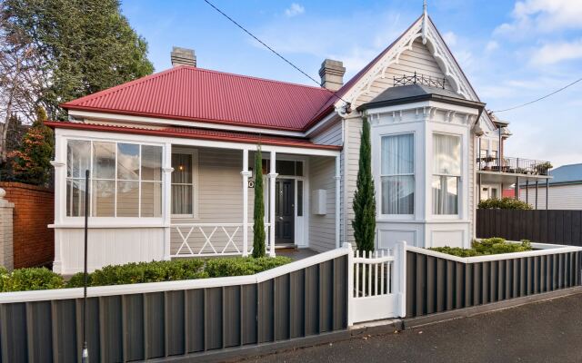 Grosvenor Court Apartments Hobart