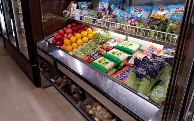 Austin's Chuckwagon Lodge