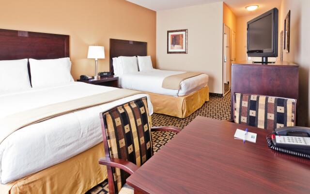 Holiday Inn Express Hotel & Suites Clovis by IHG