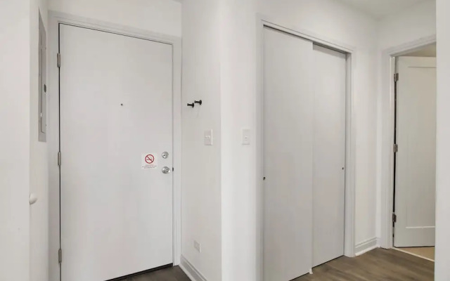 Bright Studio - Del Prado 706