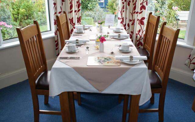 Cleave Court Guest House