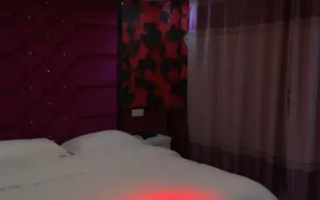 Shanghai Xuyuan Fashion Hotel