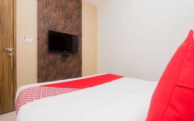 OYO 15519 Hotel Grand Residency