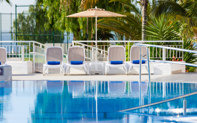 Hotel Tropical Park