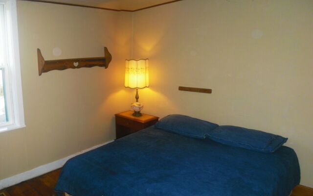 6 bedroom Mill House by the Falls