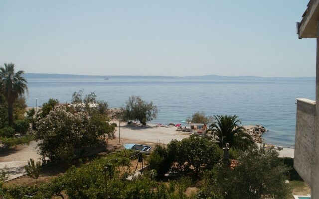 Beach Apartments Toni