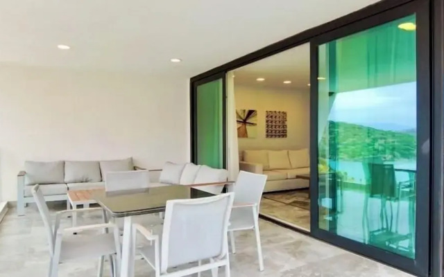 Private Sea-View Residence