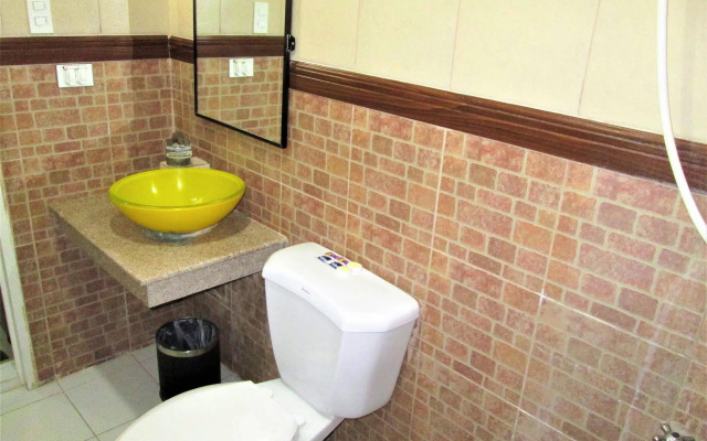 Stonestown Suites