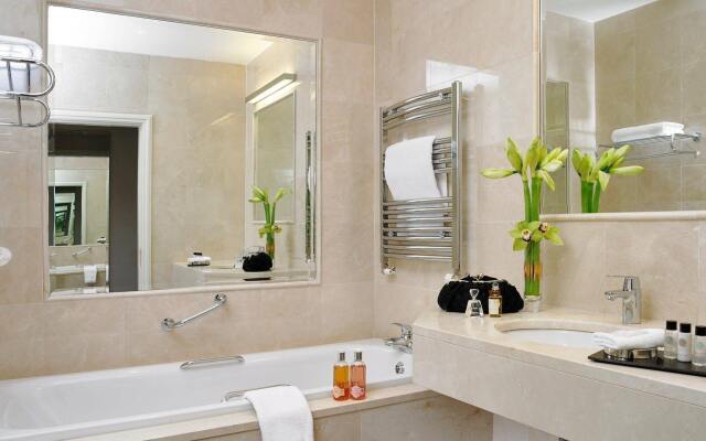 Trident Hotel