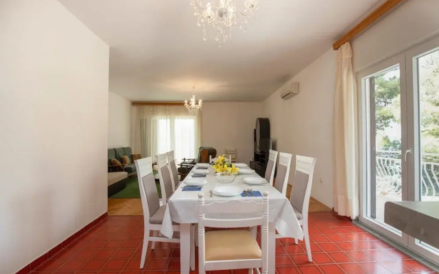 Beachfront Apartment Gaj 6