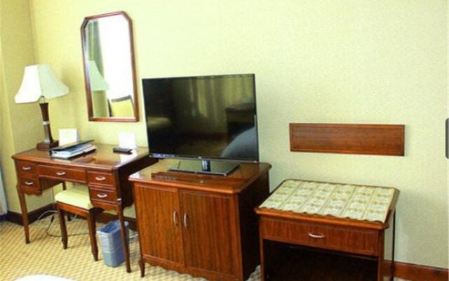 Huifeng Hotel