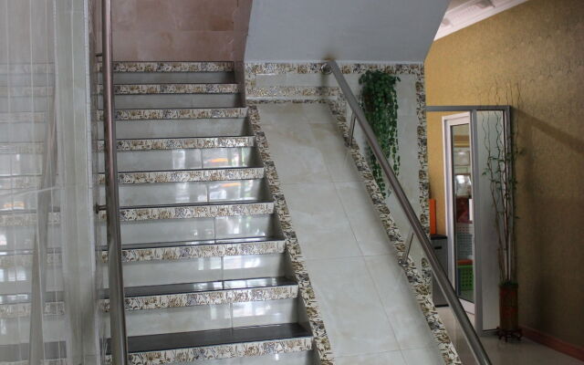 Rene Hotel