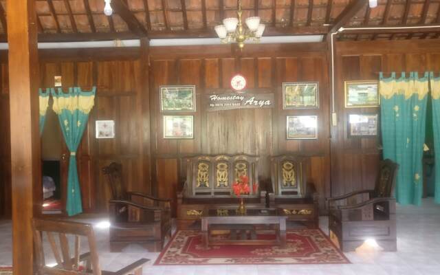 Homestay Arya Mangunan