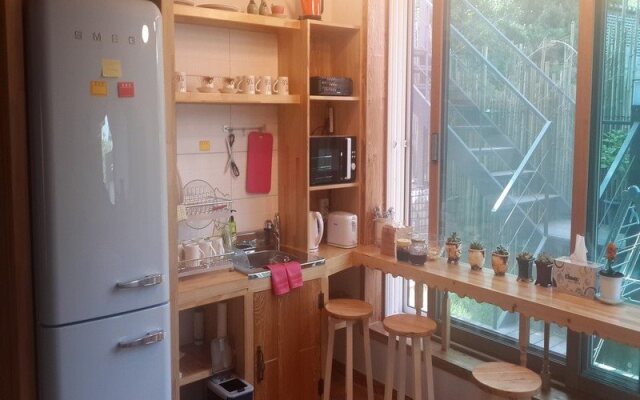 Jeonju j & j Guesthouse