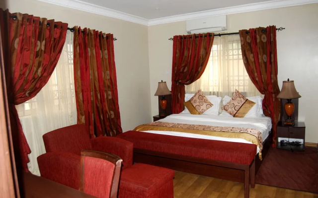 Grand Inn & Suites