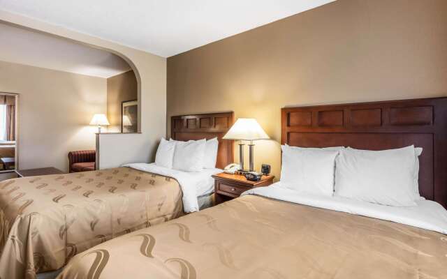 Quality Suites Paducah I-24