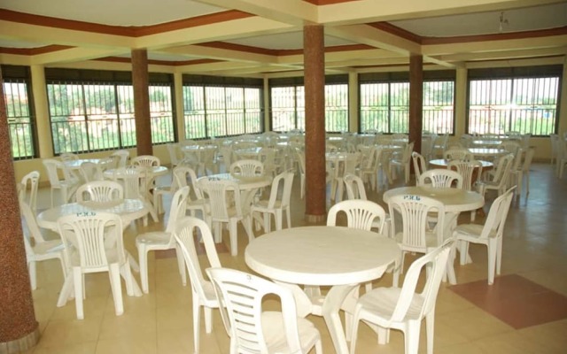 New Palm Royal Hotel