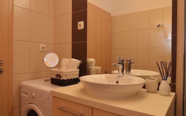 Apartment Wishing Well