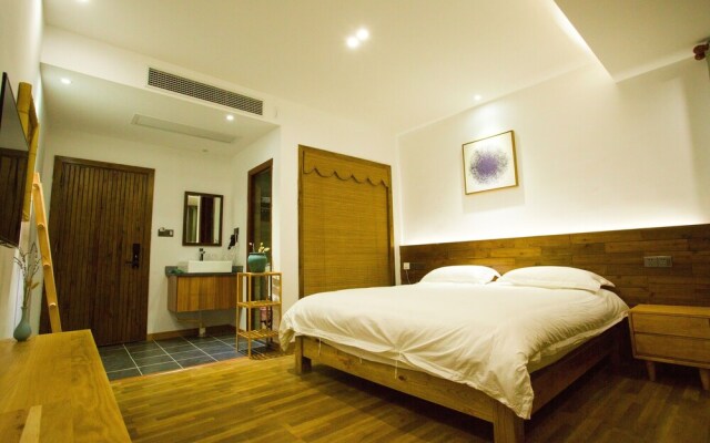 Wally House