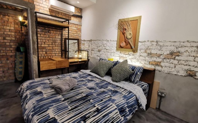 GENIEHOME No10 CLASSIC HOME 5BR6B free Wifi at SS2 PJ – Guest Rooms – Petaling Jaya