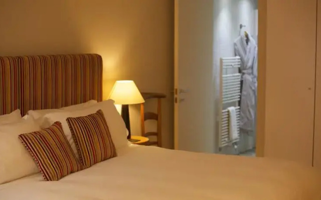 Merino Hospitality - The English Rose