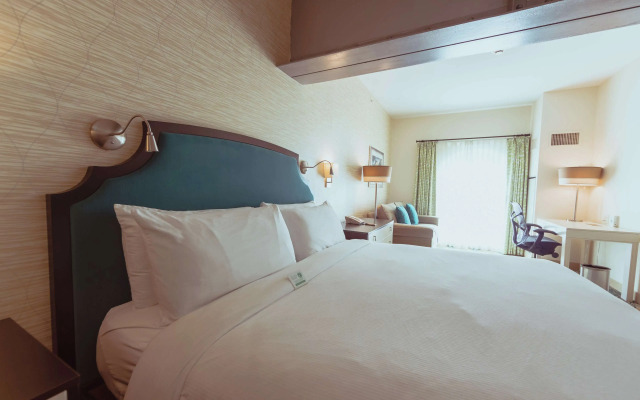 Hotel Skyler Syracuse Tapestry Collection by Hilton