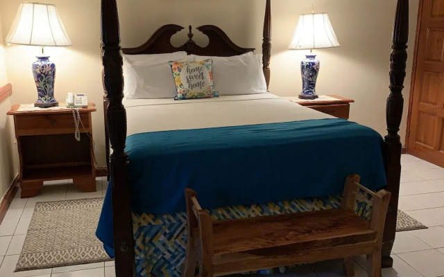 Rayon Hotel